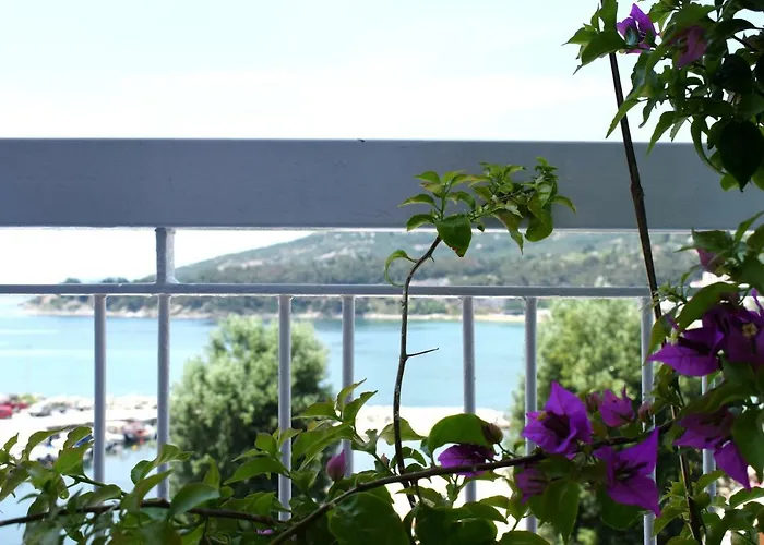 Διαμέρισμα Side Ii *